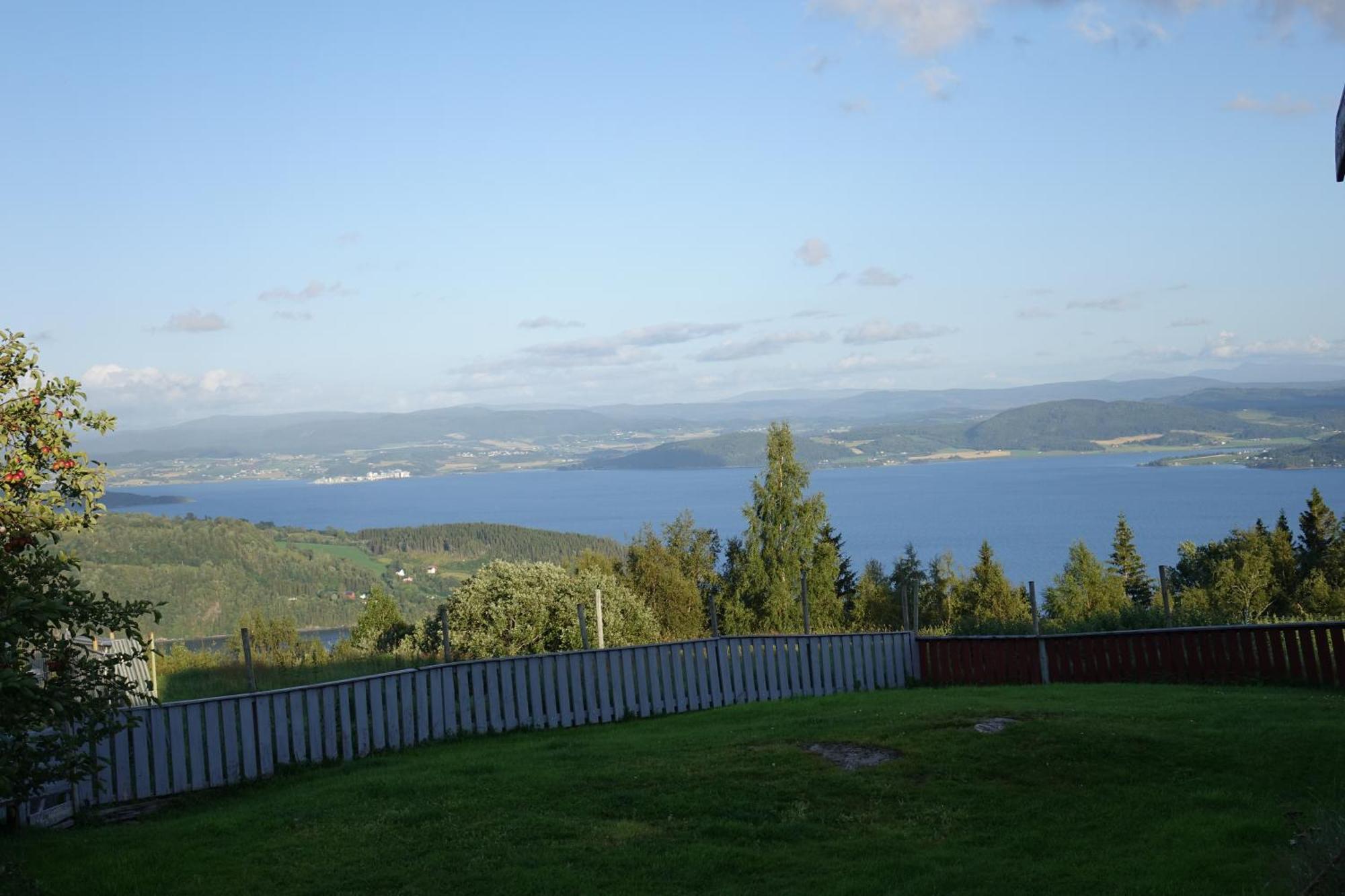 Guesthouse Hamran Mosvik Bagian luar foto